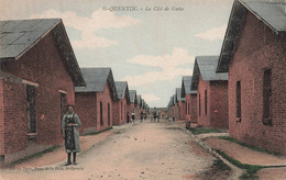 CPA St Quentin - La Cité De Guise - Animé Et Colorisé - Editon Daux - Guise