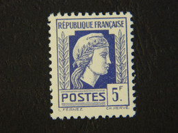 République Française Postes 5 F Dentelé Série D'Alger Y&T 645 Bleu Violet Neuf Non Oblitéré - 1944 Marianne Van Algerije