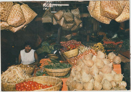 La  Réunion :  Un Marché  Couvert  à Saint  Denis - Saint Denis