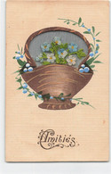 CPA Brodée - Fantaisie - Amitiés - Panier Rempli De Fleurs Brodées - Broderie - Embroidered