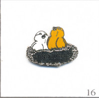 Pin's Animal - Oiseau / “Le Nid Joyeux“. Non Estampillé. EGF. T911-16 - Animaux