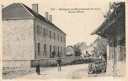 Savigny En Revermont * Rue Et Maison D'école * Groupe Scolaire - Andere & Zonder Classificatie