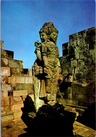 (3 N 15) Indonesia - Statue In Temple Near Yogyakarta - Sculptures