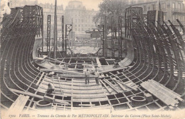 CPA PARIS - 1702 - Travaux Du Chemin De Fer METROPOLITAIN - Intérieur Du Caisson - Place St Michel - Metropolitana, Stazioni