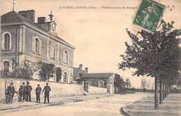 CPA FRANCE - 18 - SAINT DOULCHARD - Mairie Et Route De Bourges - ANimée - EMB 2 - Sonstige & Ohne Zuordnung