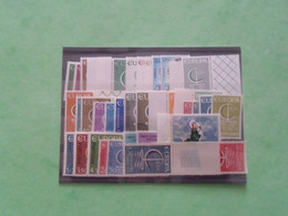 TC20 / Collection , Divers Timbres Et Blocs EUROPA Sur Plaquettes Tous Neuf ** Bonne Côte - Collections