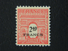 Postes France 2 F 40  Dentelé Type Arc De Triomphe Gouvernement Provisoire 1945 Y&T 710 Rose Carminé Non Oblitéré - 1944-45 Arco Del Triunfo