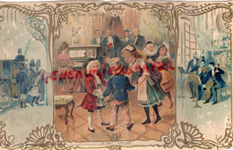 CHROMO AU BON MARCHE -CARTE A SYSTEME LE BAL COSTUME- PIANO ORCHESTRE-VIOLONCELLE VIOLON-1902- RUE DU BAC VELPEAU SEVRES - Au Bon Marché