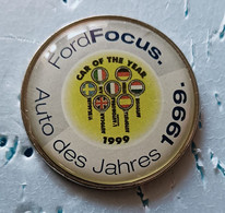 Pin's Ford Focus Auto Des Jahres 1999 - Ford