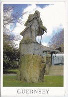 GUERNSEY, Statue De Victor Hugo Dans Candie Gardens, Ed. Jill Vaudin 1980 Environ - Guernsey