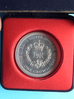 The QUEEN'S SILVER JUBILEE APPEAL - One Crown 1977 Island Of MAN ( For Grade, Please See SCANS ) Box Is Broken ! - Isle Of Man