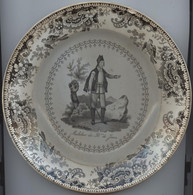 Assiette Faïence, Creil Au Verso ,muletier Du Rme De Jaen, ;plato De Barro, Arriero Del Reino De Jaén, Diam, 20,5 - Creil Montereau (FRA)