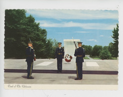 Arlington Près De Washington Tomb Of The Unknows, 1ère & 2ème Guerre Mondiale, De Corée & Du Vietnam (les Sentinelles) - Monuments Aux Morts