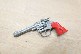 Vintage TOY GUN : OUTLAW KID - L=19cm - 1960's - Made In England - Keywords : Cap - Revolver - Pistol - Decorative Weapons