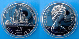 ST. HELENA 25 P 1973 ARGENTO VELIERO NAVE TERCENTENARY OF THE GRANTING OF THE ROYAL CHARTER PESO 28,20 TITOLO 925 CONSER - Sint-Helena