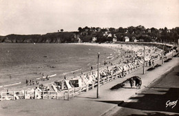 Saint Cast - Vue D'ensemble De La Plage Vers La Pointe De La Garde - Saint-Cast-le-Guildo