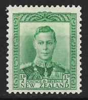 NEW ZEALAND......KING GEORGE VI....(1936-52..)....." 1938...".....HALFd......SG603......(CAT.VAL.£10....)......MH... - Ungebraucht