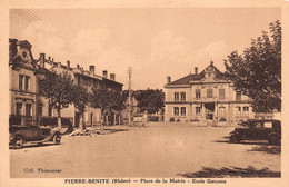 [69]  Pierre Bénite - Place De La Mairie - École De Garçons - Automobiles - Editions COMBIER Cpa ♥♥♥ - Pierre Benite