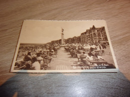 Carte Postale Knokke Knocke Zoute Terrasse Sur La Digue - Knokke