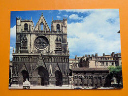 Carte Neuve * New Card * LYON EGLISE - Chiese E Cattedrali