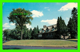 GRAND MÈRE, QUÉBEC - CLUB LAURENTIDE - CIRCULÉE EN 1991 -  PHOTO, NORMAND RHEAULT - - Trois-Rivières