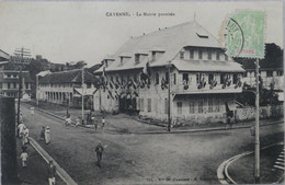 C. P. A. : GUYANE : CAYENNE : La Mairie Pavoisée, Animé, Timbre En 1912 - Cayenne