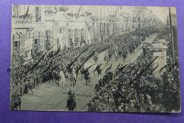 "El Hogar De Los Huérfanos" Bruxelles 22/11/1918  Aankomst Doorgang Koninklijke Stoet 1914-1918 Bevrijding// 2 X Cpa - Uniformes