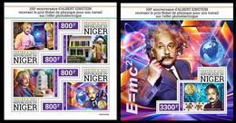 Niger  2021 Albert Einstein Being Awarded The Nobel Prize. (345) OFFICIAL ISSUE - Albert Einstein
