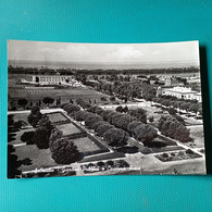 Cartolina Sabaudia - Giardini Pubblici E Caserma Pieve. Viaggiata 1963 - Latina