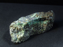 Chysocolle , Malachite & Hematite  ( 4.5 X 2.5 X 1.5 Cm) BBC N° 3 Mines Santa Maria Mining Distr. La Paz - Arizona - USA - Minéraux