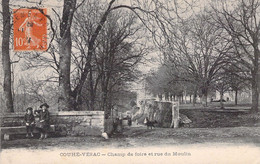 CPA FRANCE - 86 - COUHE VERAC - Champ De Foire Et Rue Du Moulin - - Couhe