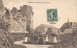 Fresnay Sur Sarthe      72       Le Jardin Public      (voir Scan) - Otros & Sin Clasificación