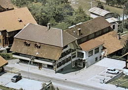 LANGNAU I.E. Flugaufnahme Hotel Metzgerei Schlüssel Fam. E. Hofmann Auto - Langnau Im Emmental