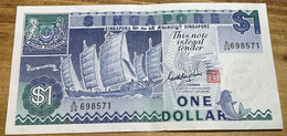 Singapore - One Dollar Bank Note. Very Good, Uncirculated Condition - Singapore