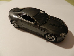 WELLY  ***   Aston Martin V12 Vantage   ( Nr 43624     )     ***  3183  ***  1/43 - Welly