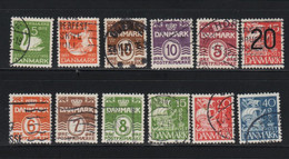 DANMARK, Danemark, 12 Timbres Différents Oblitérés, - Collections