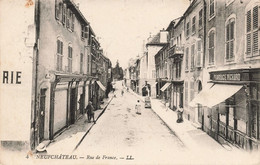 CPA - France - Neufchâteau - Rue De France - Oblitéré Cussy-Les-forges 1919 - Animé - Pharmacie Vichard - Neufchateau