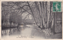 MANDRES   ,,,,,LES  BORDS De   L'  YERRE ,,,, LE  LAVOIR ,,,,,jolie Carte ,,,VOYAGE ,,,,TBE - Mandres Les Roses