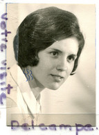 - Photo - Portait - Jeune Fille LEMAIRE - Photographe De Roubaix, 1965, Dim : 7.8 X 5.8. Cm, TBE, Scans, - Identified Persons