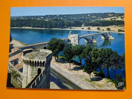 Carte Neuve * New Card  PONT  AVIGNON - Châteaux D'eau & éoliennes