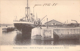 CPA BATEAUX - DUNKERQUE - Bassin De Freycinet - Le Passage Du Bassin De La Marine - Decoutter Dunkerque - Steamers