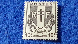 FRANSA-1945-46 -10c.COAT OF ARMS DAMGASIZ - Autres & Non Classés