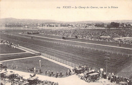 CPA SPORT Hippisme - Vichy - Le Champ Des Courses - Vue Sur La Pelouse - 102 - Hípica