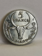 5 FRANCS MADAGASCAR 1982 ARIARY MALAGASY - Madagaskar