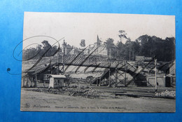 Morlanwelz. Station Et Passerelle Dans Le Fobd La Creche Et La Maternite  Chemin De Fer - Morlanwelz