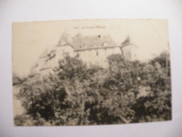 A520 . CPA. 70. GY. (Haute Saône). Le Vieux Chateau.  Beau Plan   .écrite - Gy