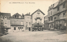 Josselin * Place Notre Dame * Café De France * Pâtisserie - Josselin