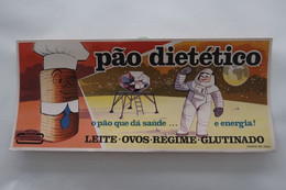 Portugal Carton Publicitaire Diet Bread Espace Homme Sur La Lune 1970 Advertising Card For Shop Space Man On Moon - Uithangborden