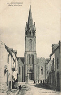 Questembert * Rue Du Village Et église St Pierre * Enfants Villageois - Questembert