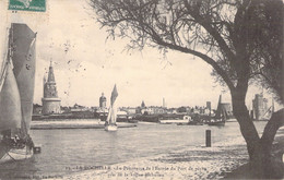 CPA FRANCE - 17 - LA ROCHELLE - Panorama De L'Entrée Du Port De Pêche Pris De La Digue Rochelieu - La Rochelle